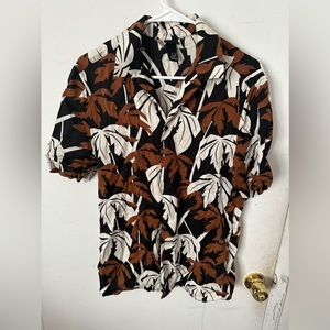 H&M Short Sleeve Button Down Shirt